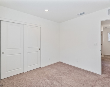 9079 Vesey Avenue - Photo Thumbnail 23