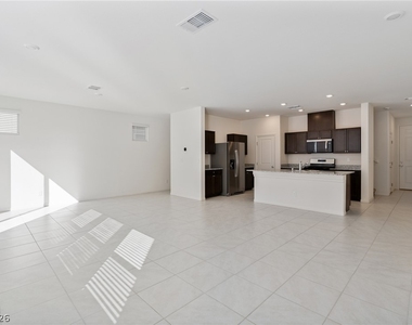 9079 Vesey Avenue - Photo Thumbnail 3