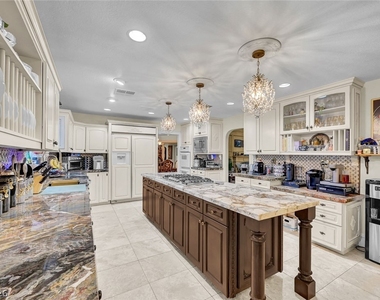 7258 Loma Alta Circle - Photo Thumbnail 19