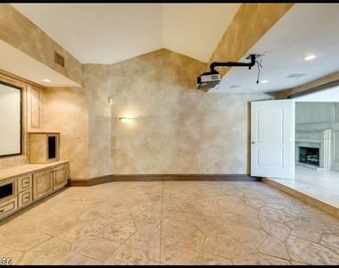 7258 Loma Alta Circle - Photo Thumbnail 34