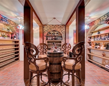 7258 Loma Alta Circle - Photo Thumbnail 8