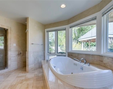 7258 Loma Alta Circle - Photo Thumbnail 36