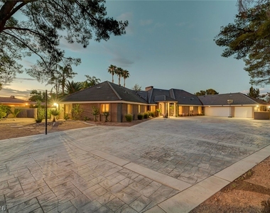 7258 Loma Alta Circle - Photo Thumbnail 1