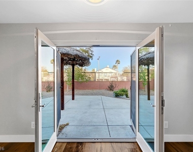 812 Sistine Street - Photo Thumbnail 32