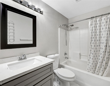 812 Sistine Street - Photo Thumbnail 31