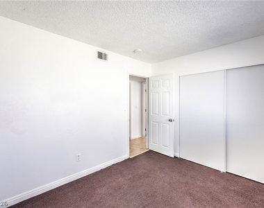 6979 Issac Avenue - Photo Thumbnail 21