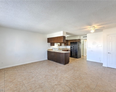 6979 Issac Avenue - Photo Thumbnail 12