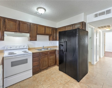6979 Issac Avenue - Photo Thumbnail 15