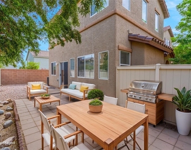 9172 Giardino Villa Street - Photo Thumbnail 8