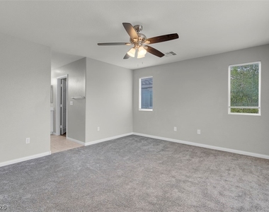 9172 Giardino Villa Street - Photo Thumbnail 12