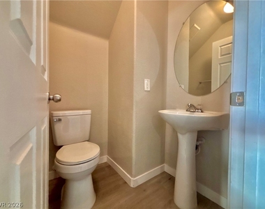 7432 Decoro Street - Photo Thumbnail 10