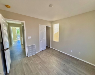 7432 Decoro Street - Photo Thumbnail 25