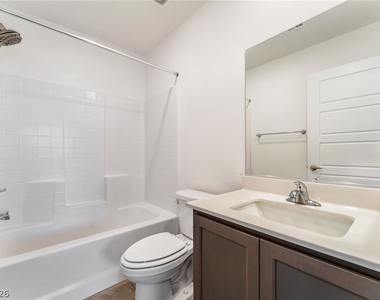 3545 Golden Chariot Ave - Photo Thumbnail 17