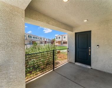 3545 Golden Chariot Ave - Photo Thumbnail 2
