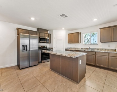 3545 Golden Chariot Ave - Photo Thumbnail 7