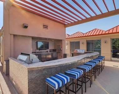 200 W Sahara Avenue - Photo Thumbnail 27