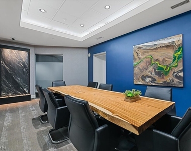 200 W Sahara Avenue - Photo Thumbnail 22