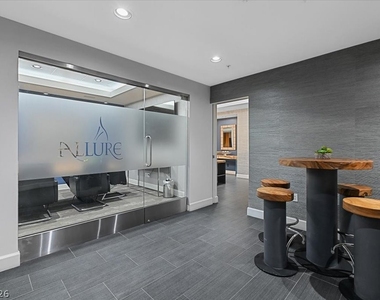 200 W Sahara Avenue - Photo Thumbnail 15