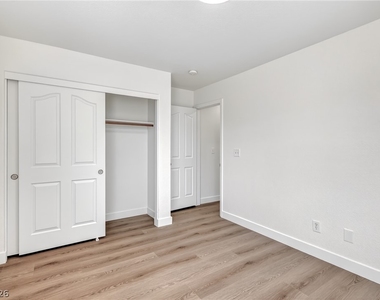 3021 Aloha Avenue - Photo Thumbnail 10