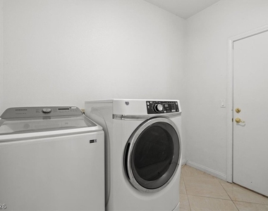 326 Blackstone River Avenue - Photo Thumbnail 12