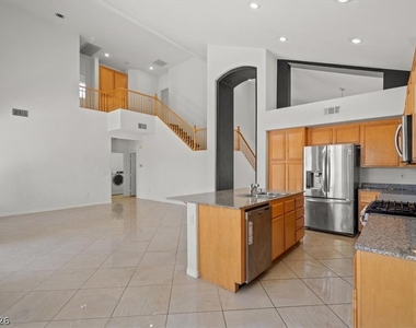 326 Blackstone River Avenue - Photo Thumbnail 7