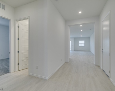 37 Charlotte Ridge Place - Photo Thumbnail 14