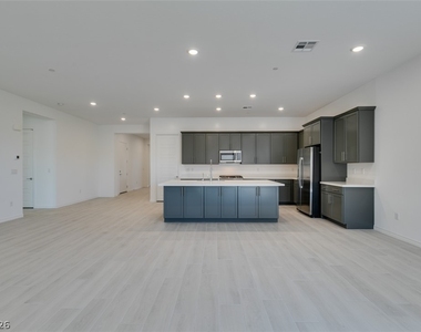 37 Charlotte Ridge Place - Photo Thumbnail 19