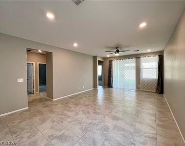 9748 Angel Valley Drive - Photo Thumbnail 3