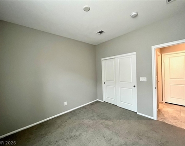 9748 Angel Valley Drive - Photo Thumbnail 17