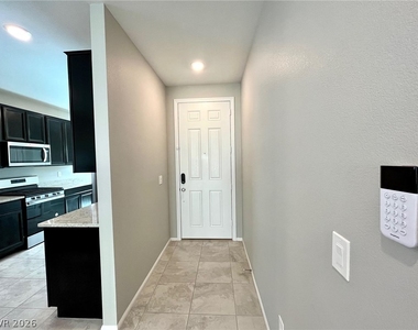 9748 Angel Valley Drive - Photo Thumbnail 7