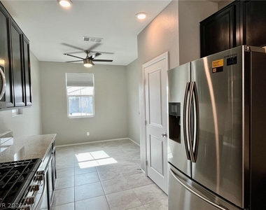 9748 Angel Valley Drive - Photo Thumbnail 2