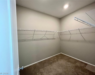 9748 Angel Valley Drive - Photo Thumbnail 16