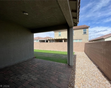 9748 Angel Valley Drive - Photo Thumbnail 20