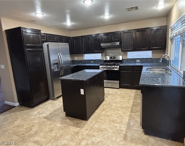 10341 Hunters Meadow Avenue - Photo Thumbnail 6