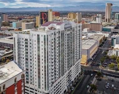 150 Las Vegas Boulevard - Photo Thumbnail 42
