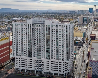 150 Las Vegas Boulevard - Photo Thumbnail 48