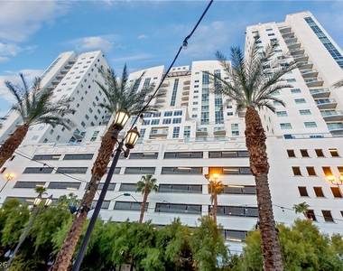 150 Las Vegas Boulevard - Photo Thumbnail 41