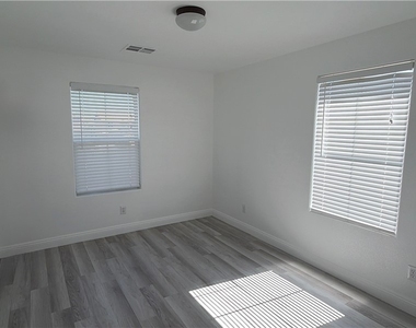 9251 Tonkawa Avenue - Photo Thumbnail 10