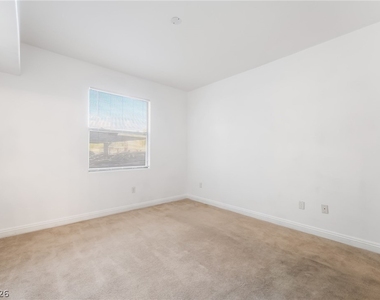 8000 W Badura Avenue - Photo Thumbnail 13