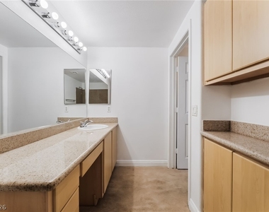8000 W Badura Avenue - Photo Thumbnail 19