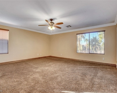 6734 Coronado Crest Avenue - Photo Thumbnail 32