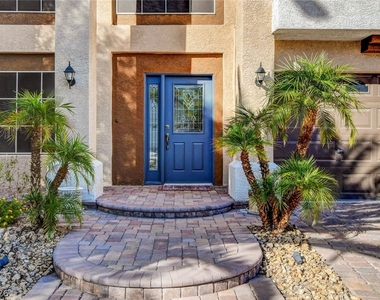 6734 Coronado Crest Avenue - Photo Thumbnail 3