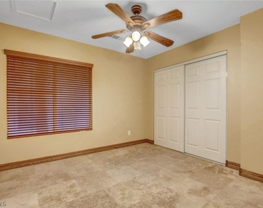 6734 Coronado Crest Avenue - Photo Thumbnail 23