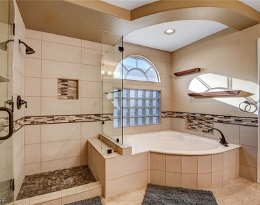 6734 Coronado Crest Avenue - Photo Thumbnail 35