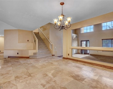 6734 Coronado Crest Avenue - Photo Thumbnail 10