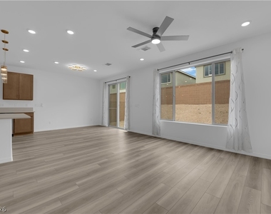 10239 Estancia Hill Street - Photo Thumbnail 16