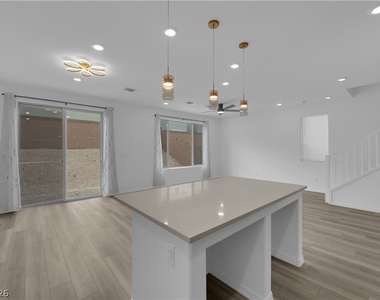 10239 Estancia Hill Street - Photo Thumbnail 10