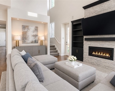 417 Lake Windemere Street - Photo Thumbnail 5