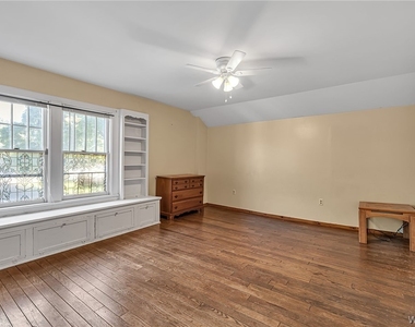1004 87th Street - Photo Thumbnail 12