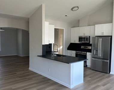 126 Horseshoe Lane - Photo Thumbnail 4